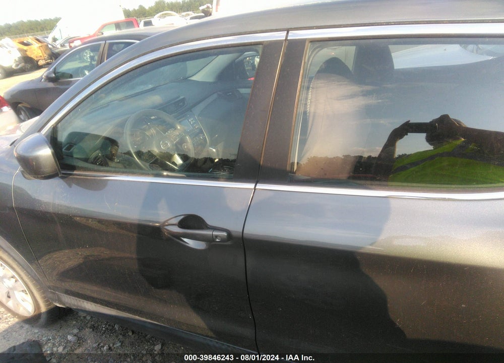 2018 NISSAN ROGUE SPORT S VIN: JN1BJ1CP5JW182123