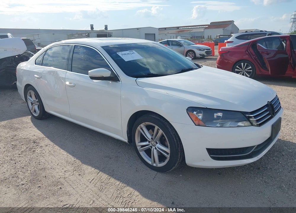 2014 VOLKSWAGEN PASSAT 1.8T SE VIN: 1VWBS7A31EC110384