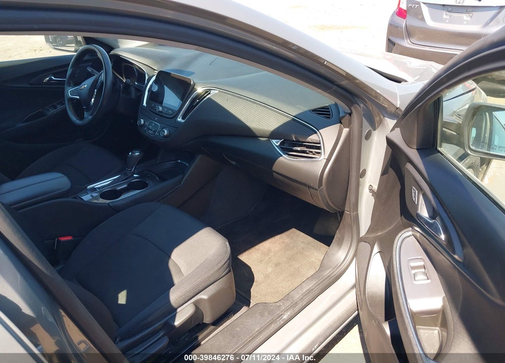 2017 CHEVROLET MALIBU 1LT VIN: 1G1ZE5STXHF146601