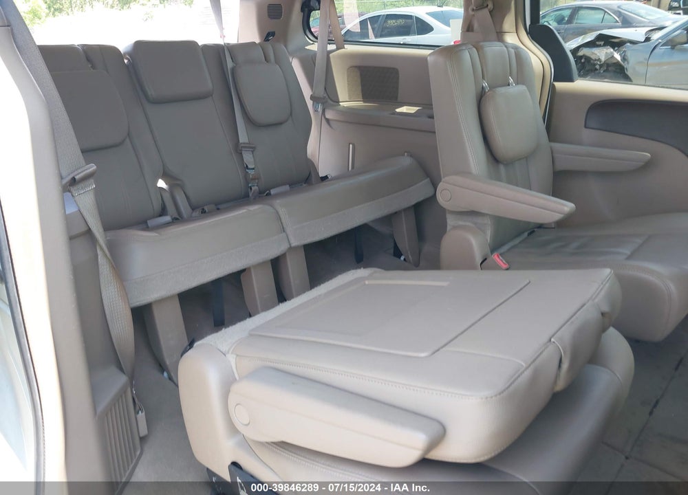 2016 CHRYSLER TOWN & COUNTRY TOURING VIN: 2C4RC1BG9GR245782