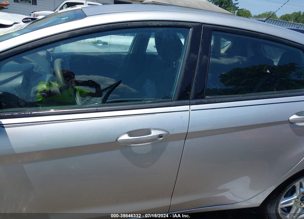 2019 FORD FIESTA SE VIN: 3FADP4EJ5KM140136