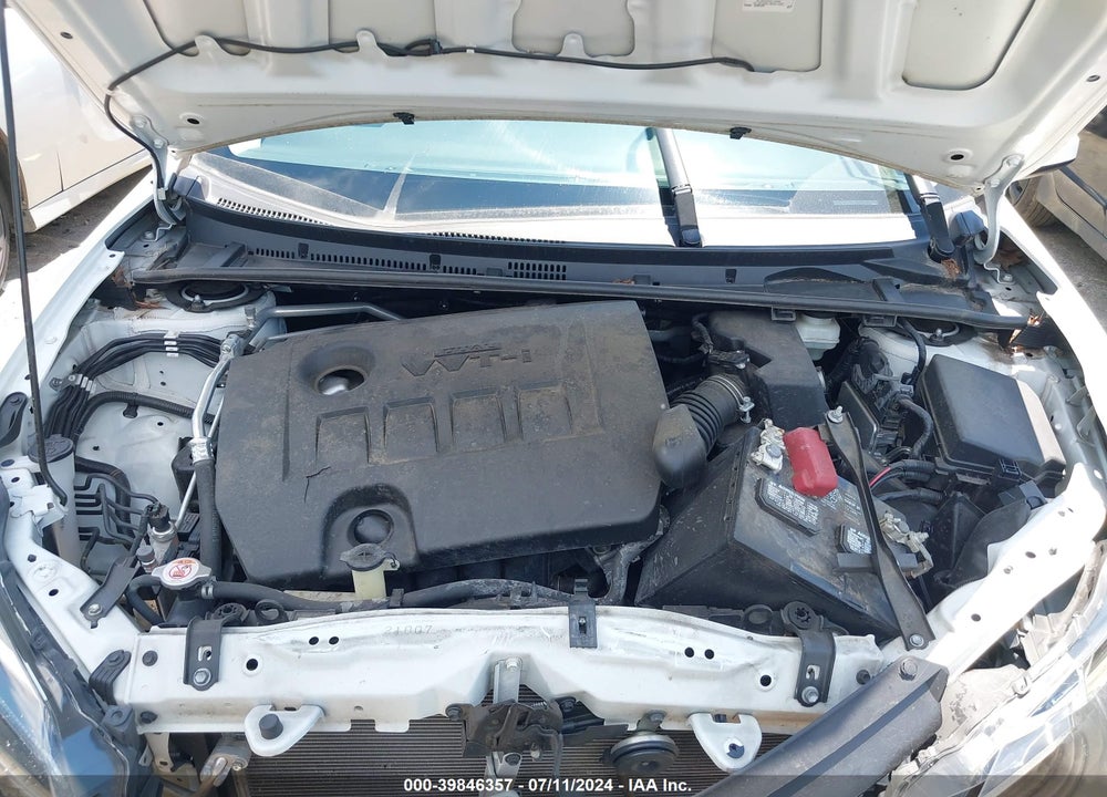 2019 TOYOTA COROLLA LE VIN: 5YFBURHE1KP946196