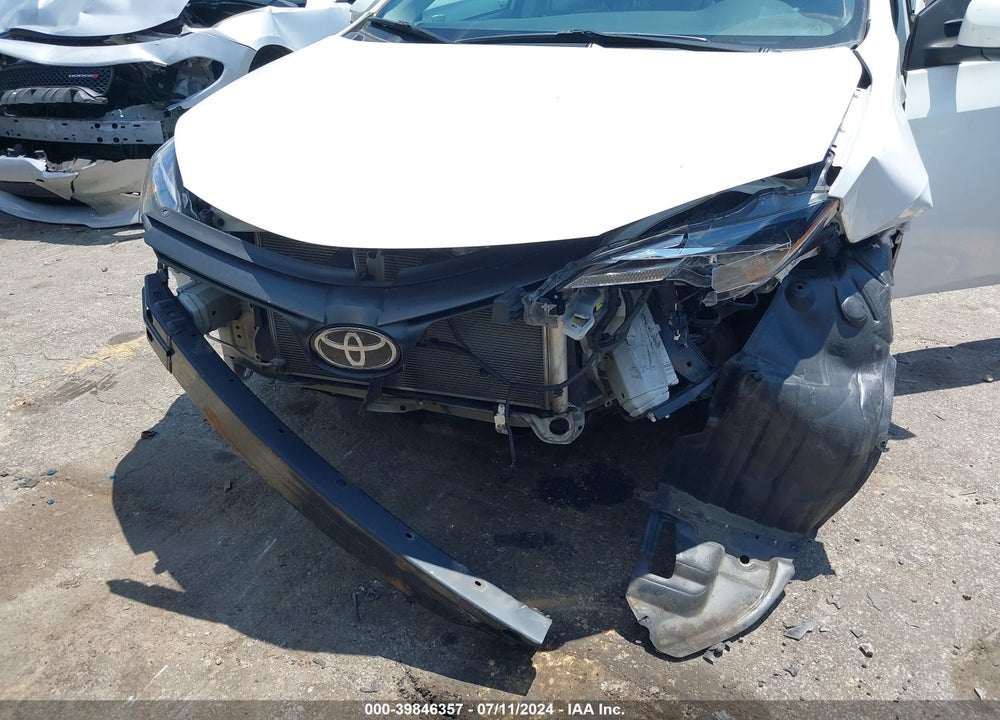 2019 TOYOTA COROLLA LE VIN: 5YFBURHE1KP946196