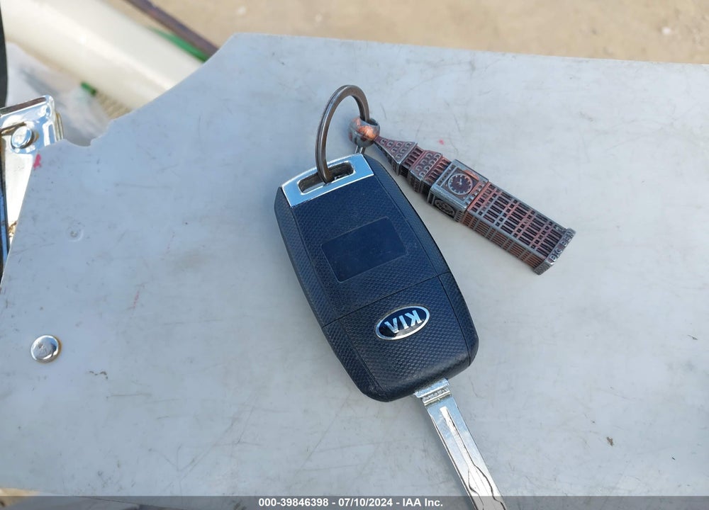 2015 KIA RIO LX VIN: KNADM4A35F6441938