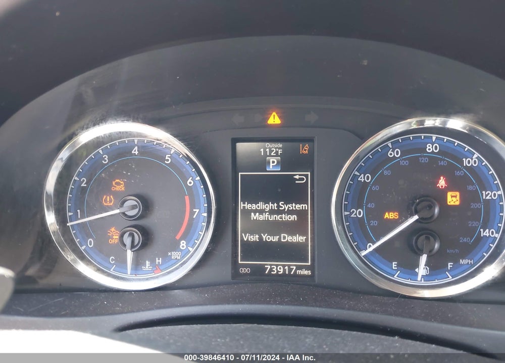 2018 TOYOTA COROLLA SE VIN: 5YFBURHE3JP794078