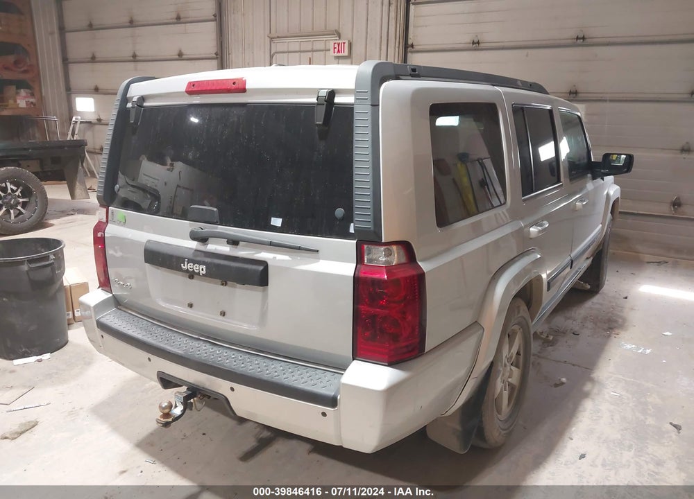 2008 JEEP COMMANDER SPORT VIN: 1J8HG48K18C239877
