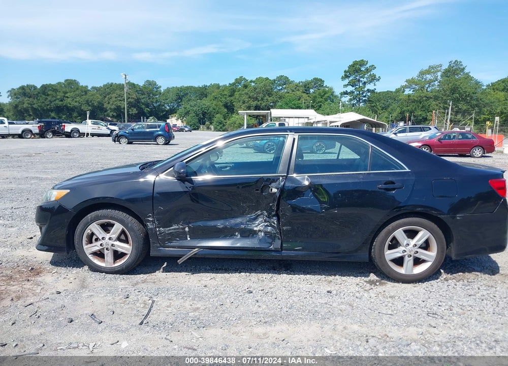 2013 TOYOTA CAMRY SE VIN: 4T1BF1FKXDU266058