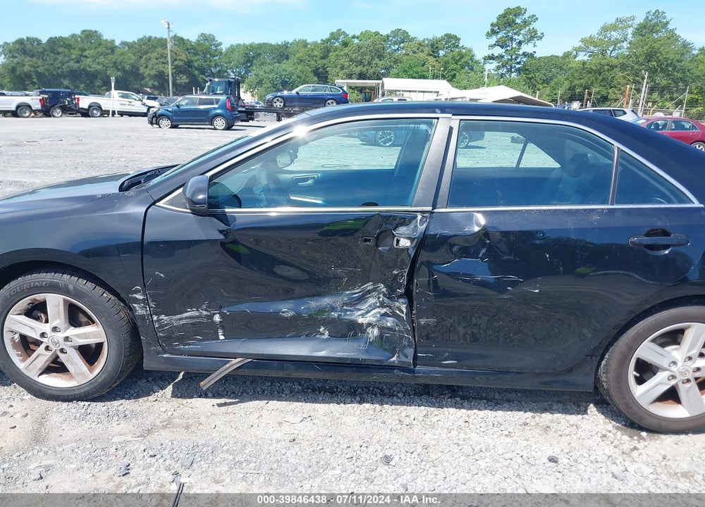 2013 TOYOTA CAMRY SE VIN: 4T1BF1FKXDU266058