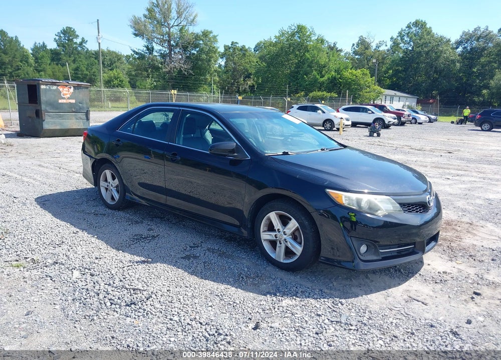 2013 TOYOTA CAMRY SE VIN: 4T1BF1FKXDU266058