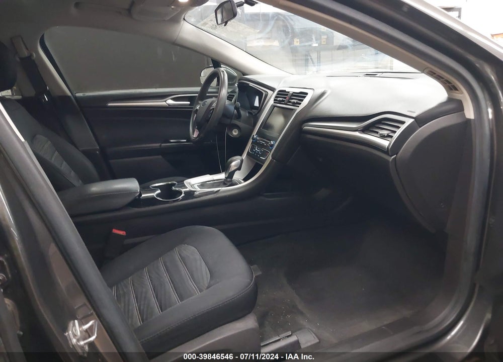 2016 FORD FUSION SE VIN: 3FA6P0H77GR385600
