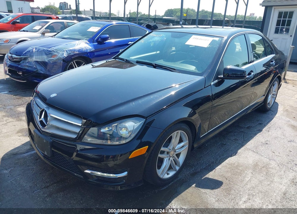 2012 MERCEDES-BENZ C 300 LUXURY 4MATIC/SPORT 4MATIC VIN: WDDGF8BB0CR233683