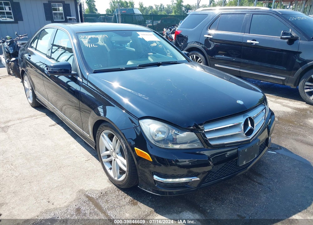 2012 MERCEDES-BENZ C 300 LUXURY 4MATIC/SPORT 4MATIC VIN: WDDGF8BB0CR233683