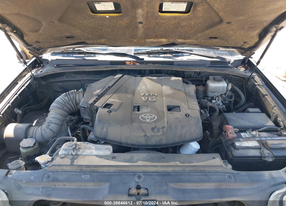 2005 TOYOTA 4RUNNER SR5 V6 VIN: JTEBU14R758033576