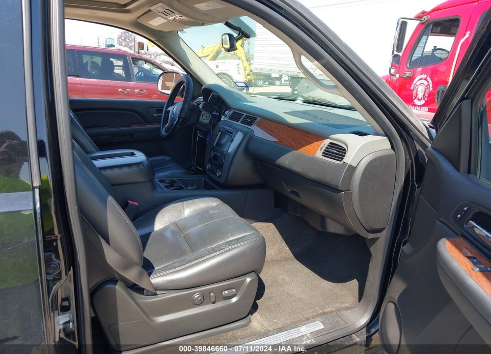 2008 GMC YUKON SLT VIN: 1GKFC13018R109632