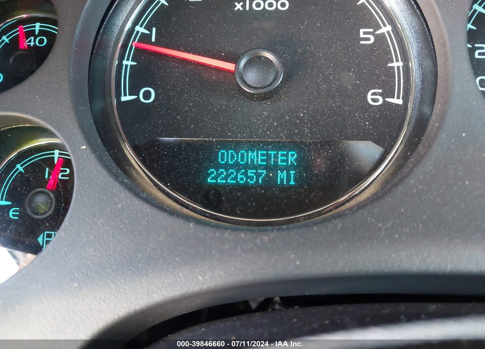 2008 GMC YUKON SLT VIN: 1GKFC13018R109632