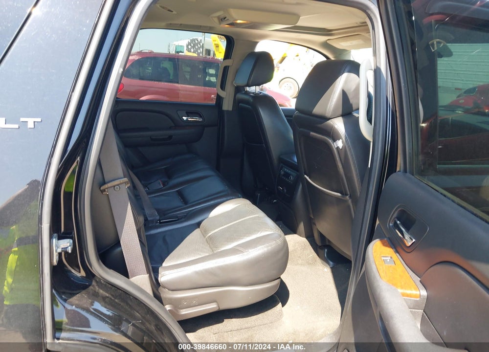 2008 GMC YUKON SLT VIN: 1GKFC13018R109632
