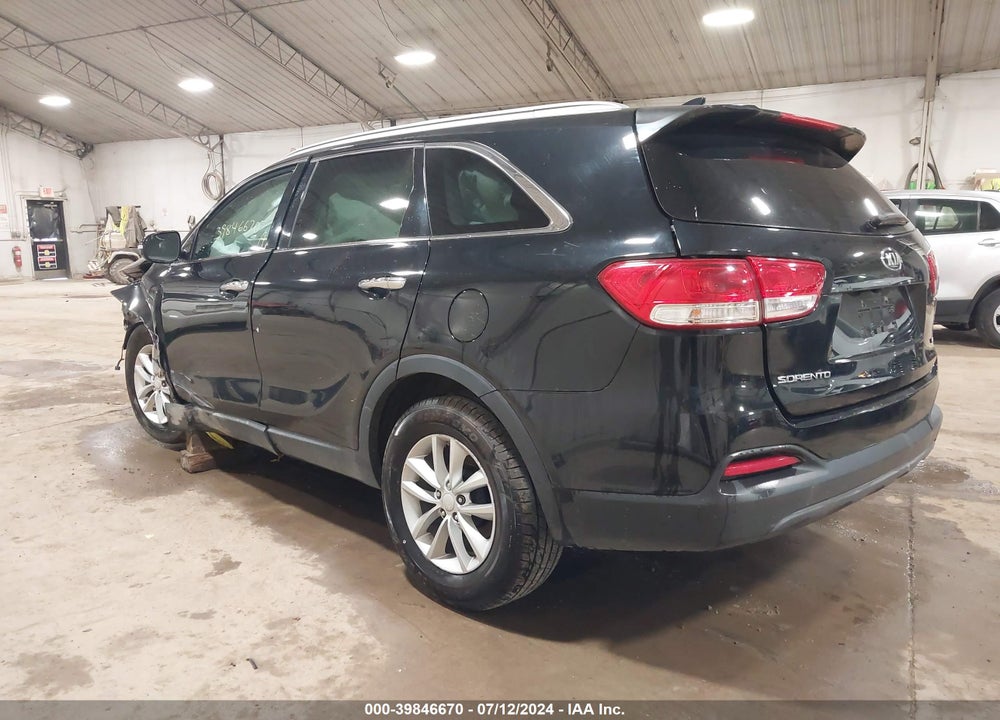 2016 KIA SORENTO 3.3L LX VIN: 5XYPG4A59GG023017