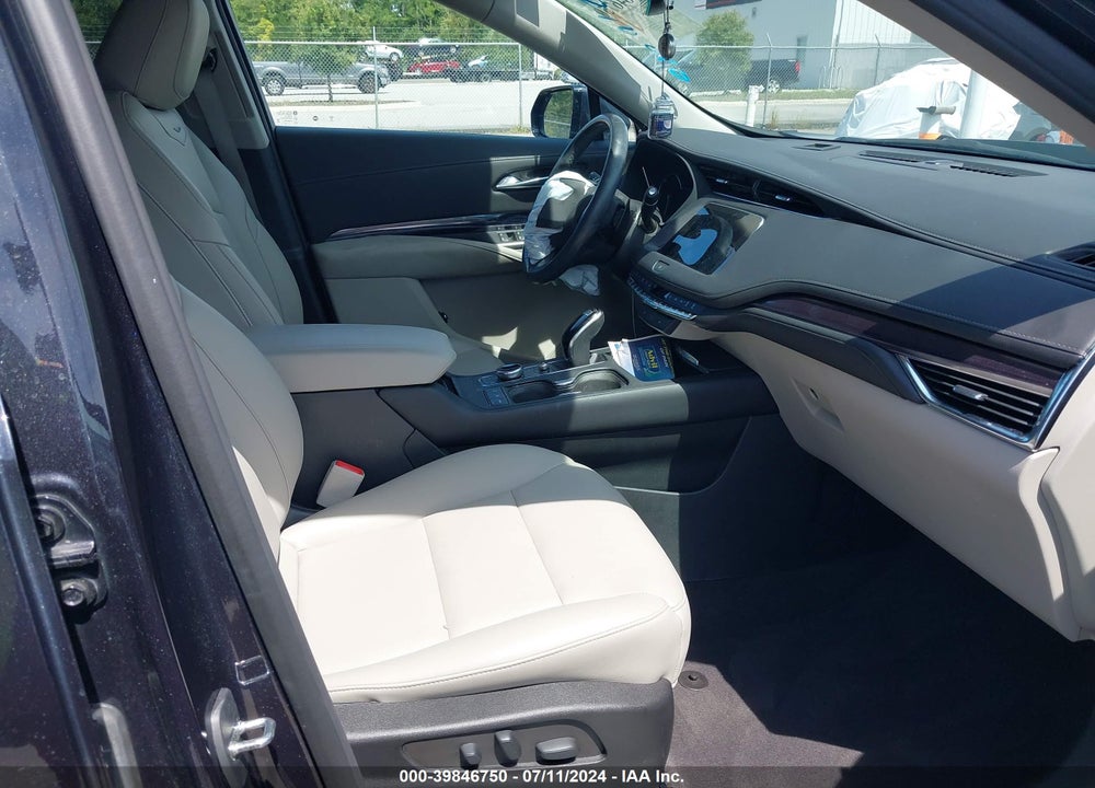 2022 CADILLAC XT4 FWD LUXURY VIN: 1GYAZAR47NF169520