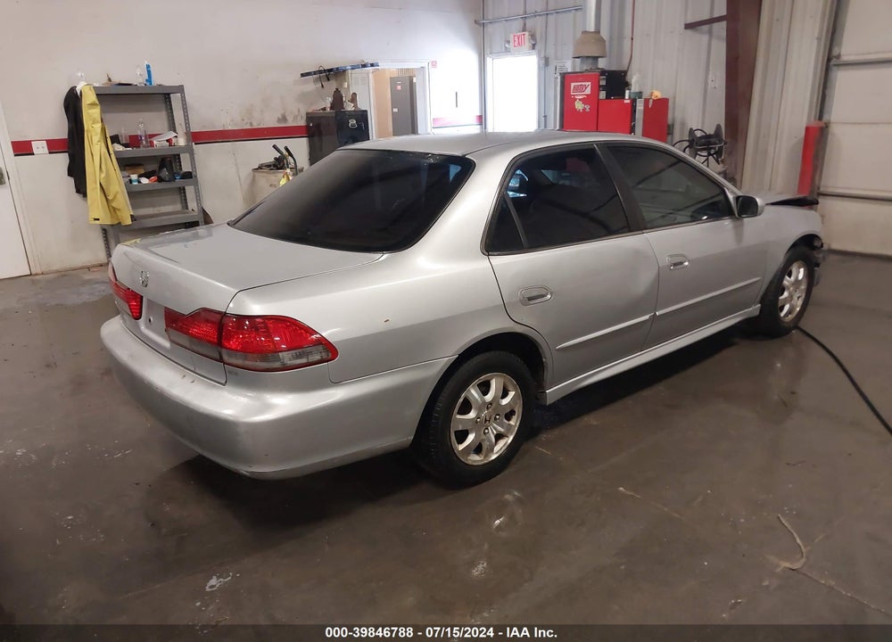 2002 HONDA ACCORD 2.3 EX VIN: 1HGCG56672A020634