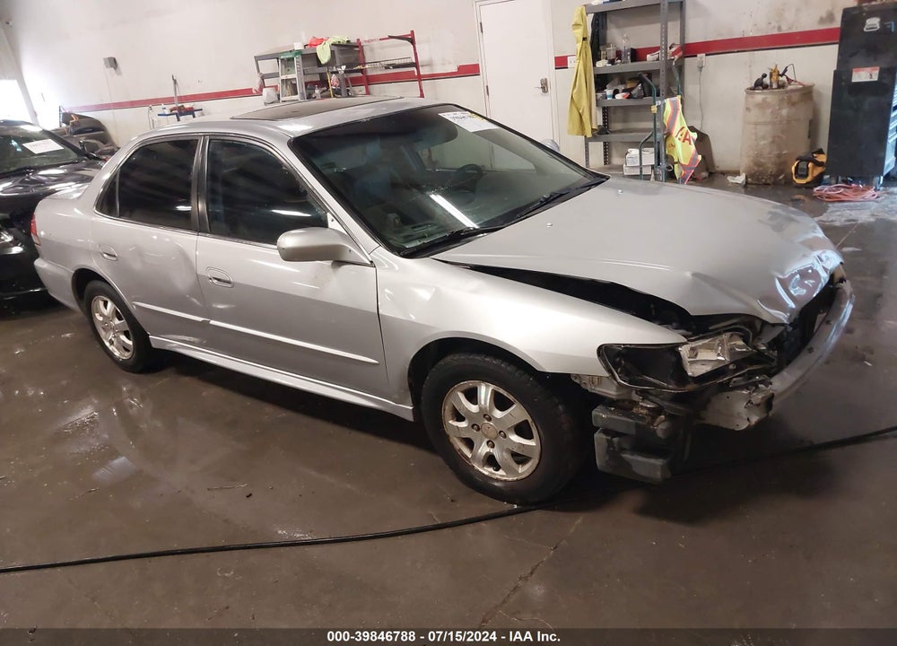 2002 HONDA ACCORD 2.3 EX VIN: 1HGCG56672A020634