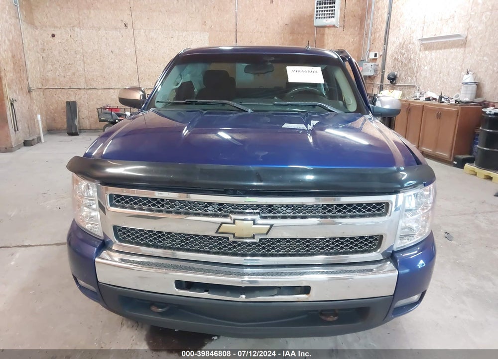 2011 CHEVROLET SILVERADO 1500 LT VIN: 1GCRKSE37BZ204826