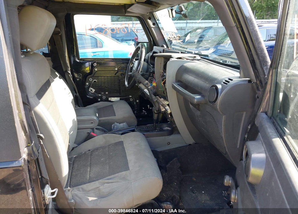 2009 JEEP WRANGLER X VIN: 1J4FA24199L746460