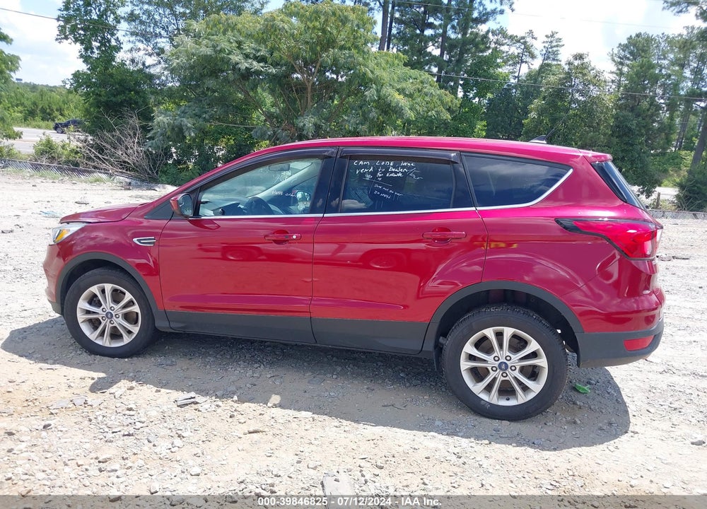 2019 FORD ESCAPE SE VIN: 1FMCU9GD8KUB92094