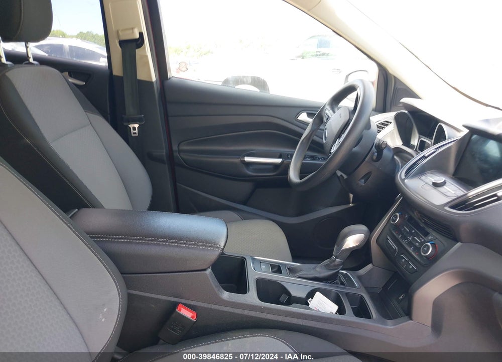 2019 FORD ESCAPE SE VIN: 1FMCU9GD8KUB92094