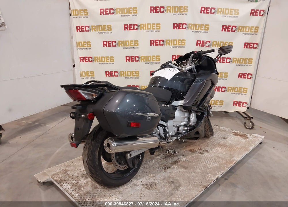 2015 YAMAHA FJR1300 A VIN: JYARP24E3FA002909