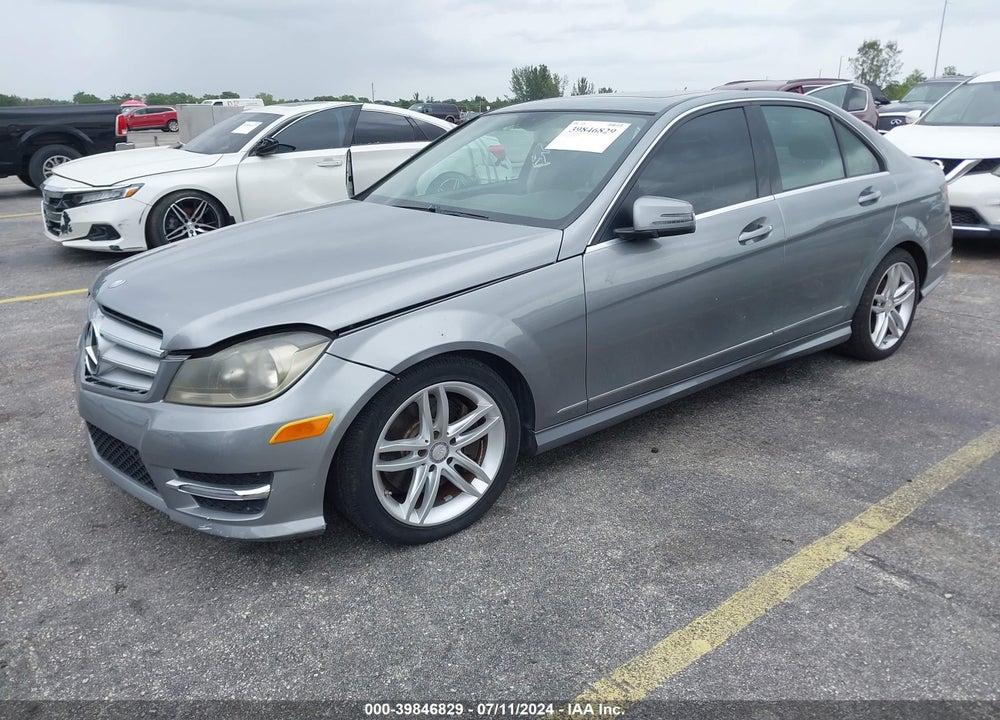 2013 MERCEDES-BENZ C 300 LUXURY 4MATIC/SPORT 4MATIC VIN: WDDGF8AB6DR297021