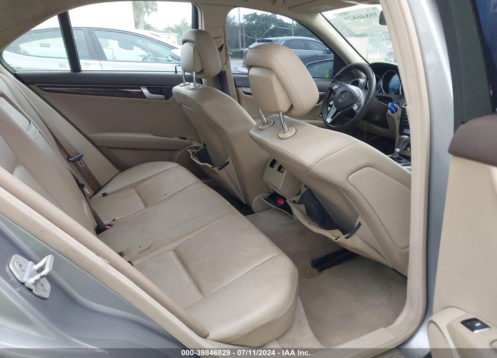 2013 MERCEDES-BENZ C 300 LUXURY 4MATIC/SPORT 4MATIC VIN: WDDGF8AB6DR297021