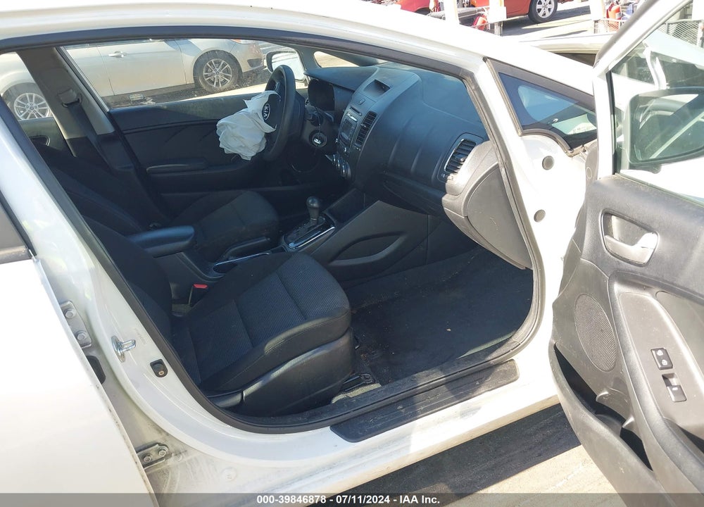 2017 KIA FORTE LX VIN: 3KPFK4A75HE082043
