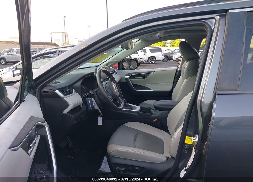 2019 TOYOTA RAV4 XLE PREMIUM VIN: 2T3C1RFV3KC030787