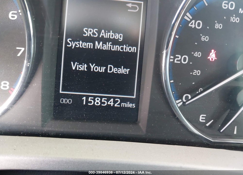 2016 TOYOTA RAV4 XLE VIN: 2T3WFREV1GW271804