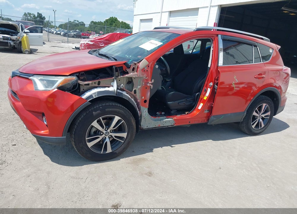 2016 TOYOTA RAV4 XLE VIN: 2T3WFREV1GW271804