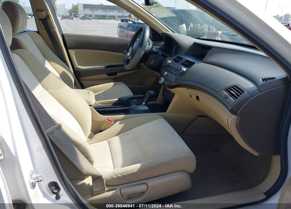 2010 HONDA ACCORD 2.4 LX VIN: 1HGCP2F39AA084189