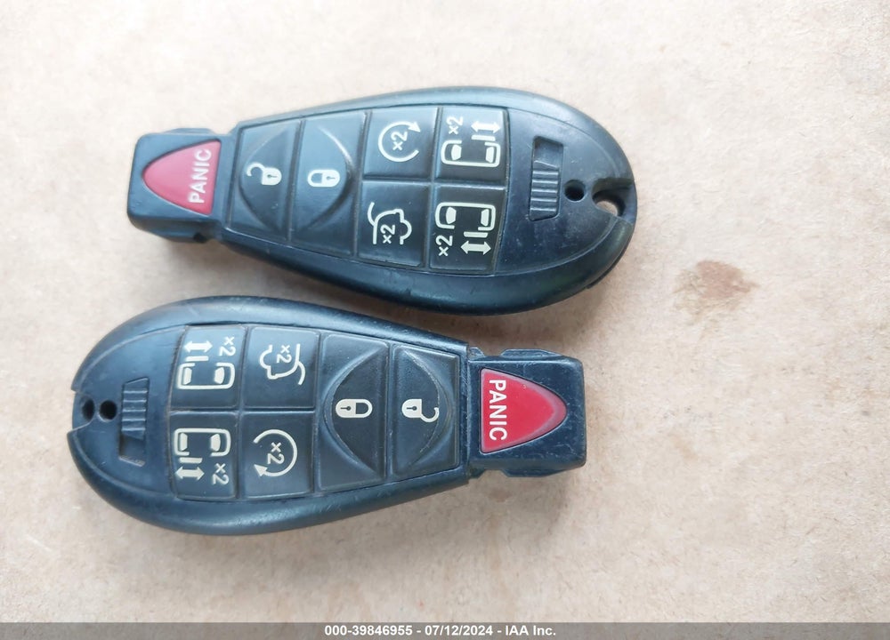 2010 CHRYSLER TOWN & COUNTRY TOURING PLUS VIN: 2A4RR8D17AR404915