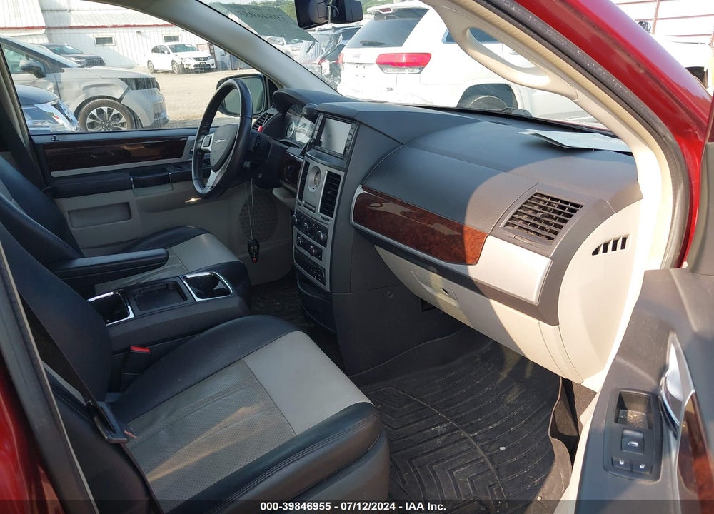 2010 CHRYSLER TOWN & COUNTRY TOURING PLUS VIN: 2A4RR8D17AR404915