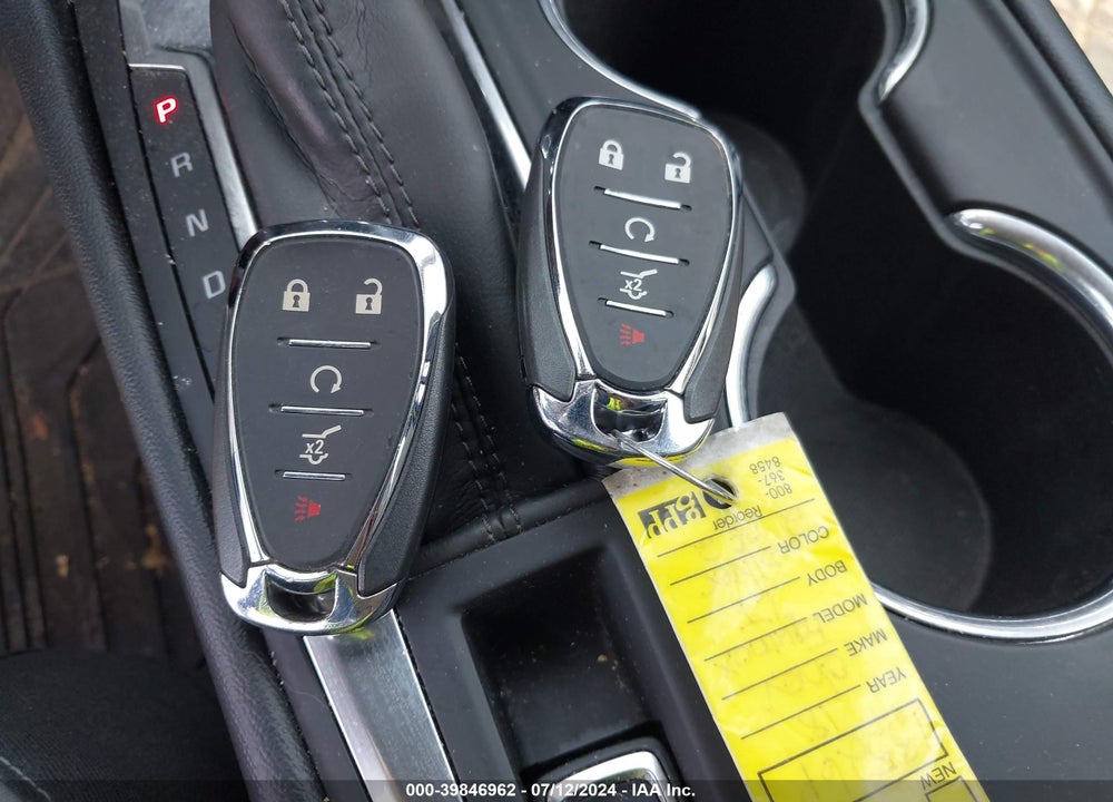 2018 CHEVROLET EQUINOX LT VIN: 2GNAXSEV8J6161096
