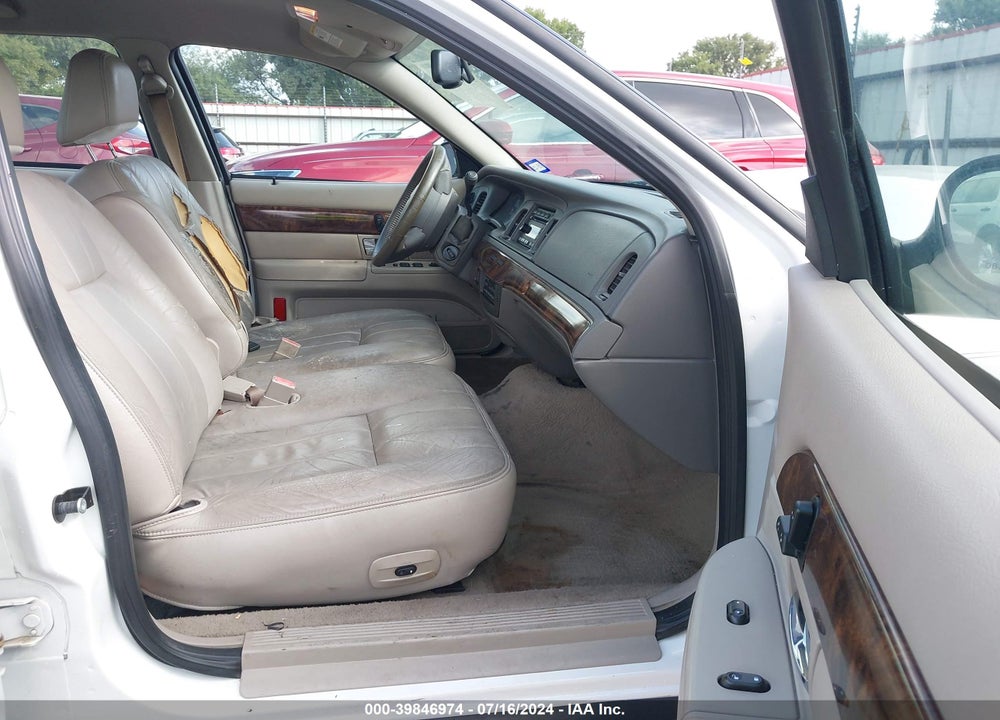 2008 MERCURY GRAND MARQUIS LS VIN: 2MEFM75V98X645849