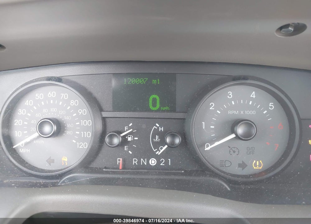 2008 MERCURY GRAND MARQUIS LS VIN: 2MEFM75V98X645849