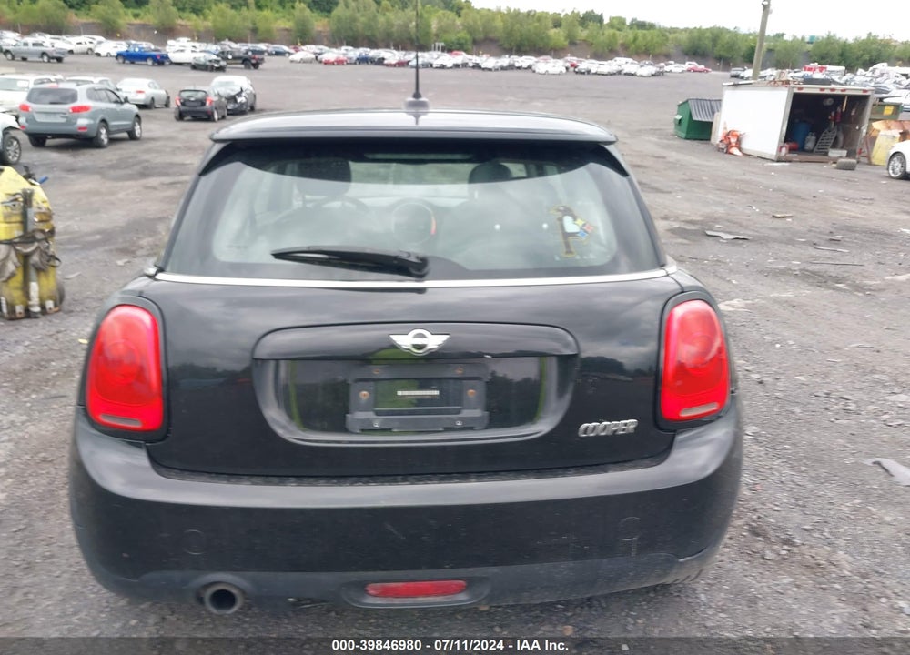 2016 MINI HARDTOP VIN: WMWXP5C55GT739286