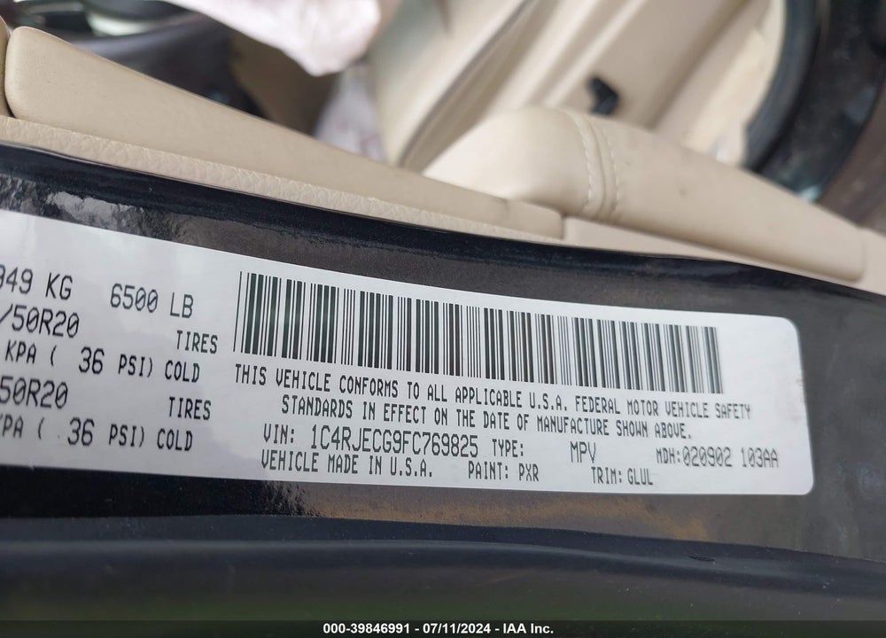 2015 JEEP GRAND CHEROKEE OVERLAND VIN: 1C4RJECG9FC769825