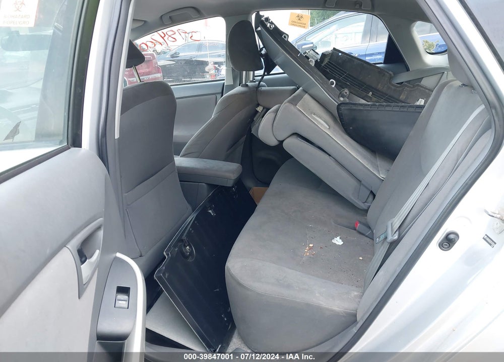 2011 TOYOTA PRIUS TWO VIN: JTDKN3DU2B1430568
