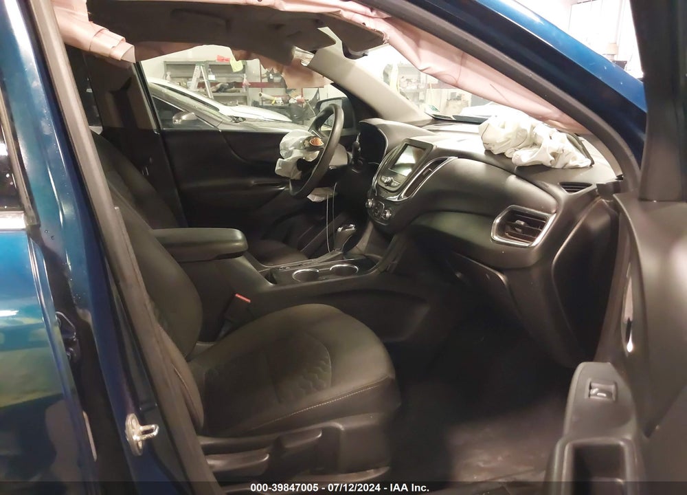 2019 CHEVROLET EQUINOX LT VIN: 2GNAXKEV5K6264171