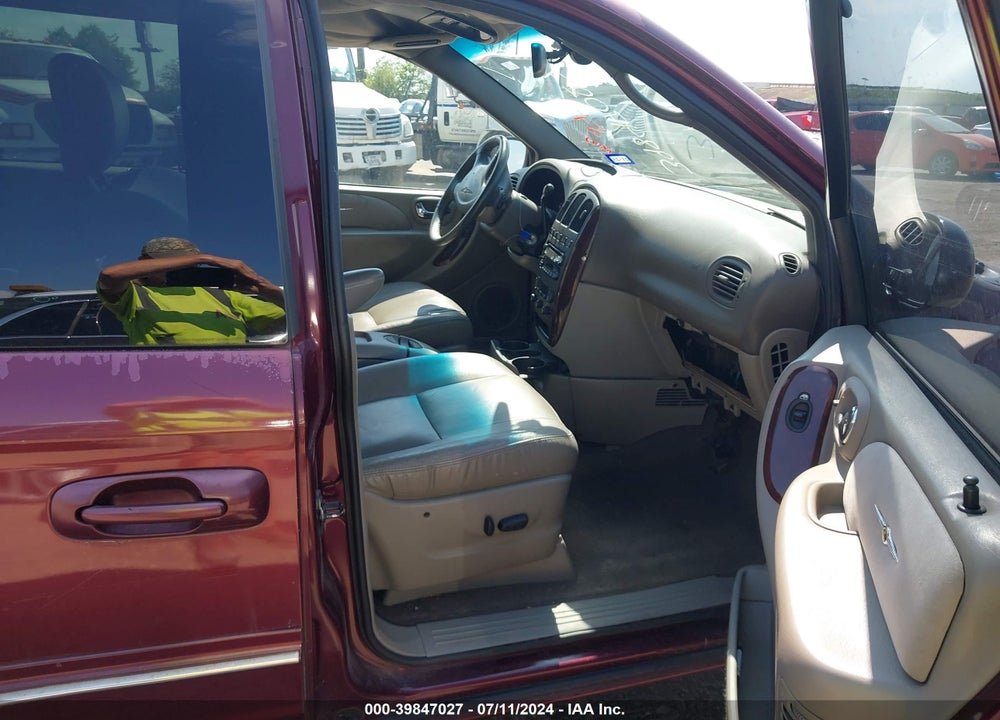 2001 CHRYSLER TOWN & COUNTRY LIMITED VIN: 2C8GP64L71R406719