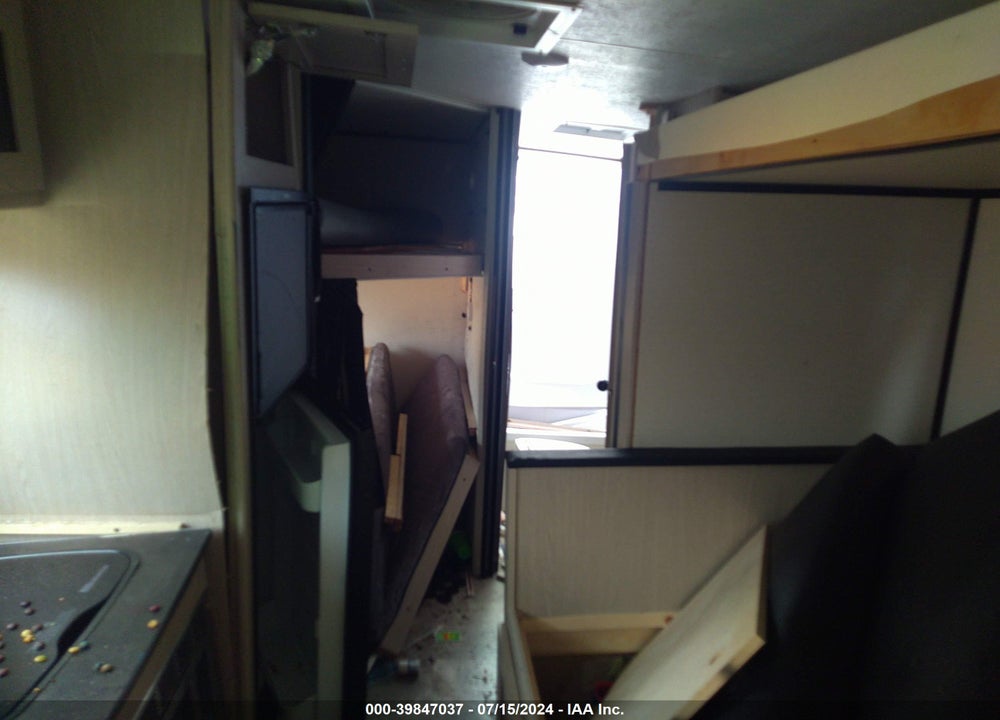 2022 COACHMEN APEX NANO TRAVEL TRAILERS VIN: 5ZT2CXKBXNL013706