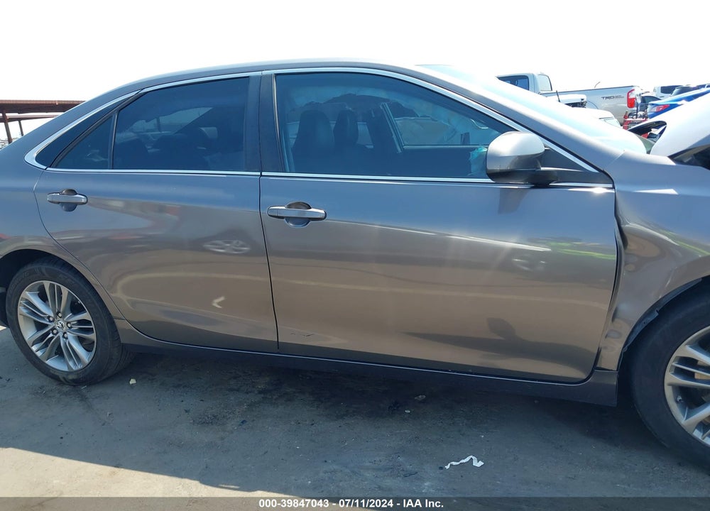 2016 TOYOTA CAMRY SE VIN: 4T1BF1FK9GU172855