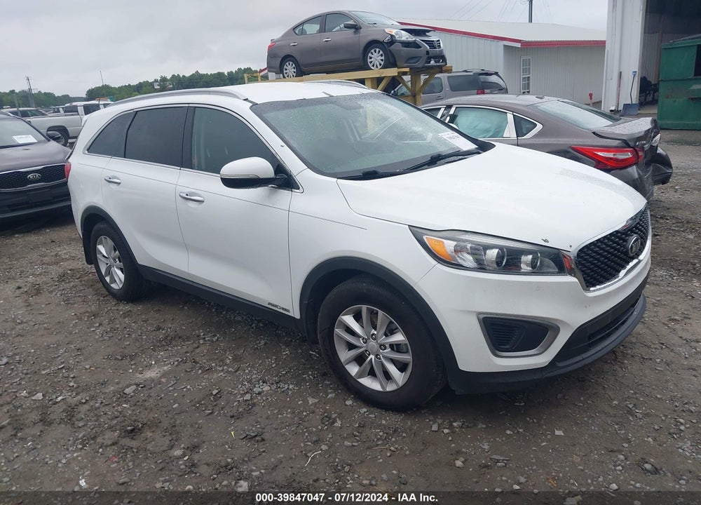 2016 KIA SORENTO 3.3L LX VIN: 5XYPGDA56GG084843