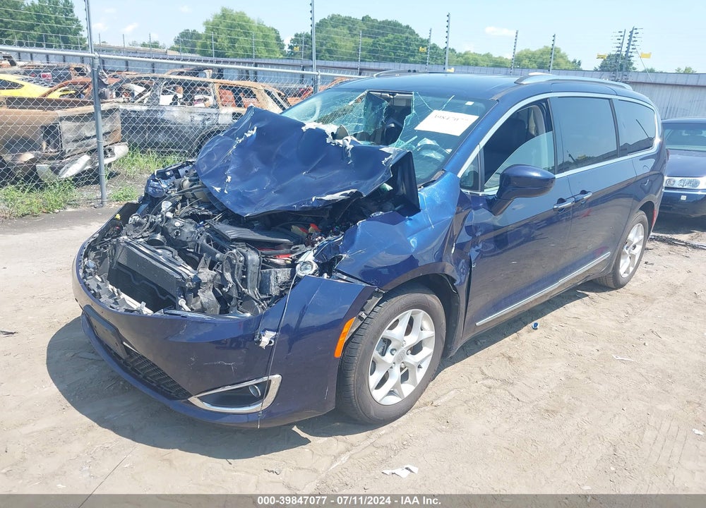 2019 CHRYSLER PACIFICA TOURING L VIN: 2C4RC1BG9KR547906